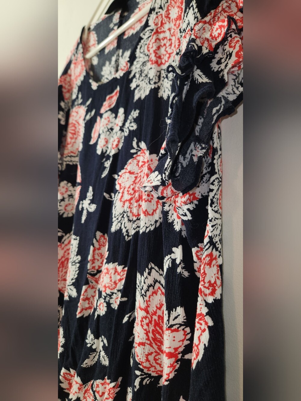 💙🧡Lane Bryant🧡💙 Navy Floral Short-Sleeve Ruffle Tee - Coral & White 20 - Picture 2 of 13
